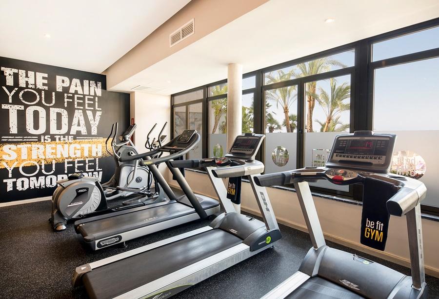 Hotel Be Live Adults Only Marivent Palma de Mallorca Exterior foto Fitness room in a hotel