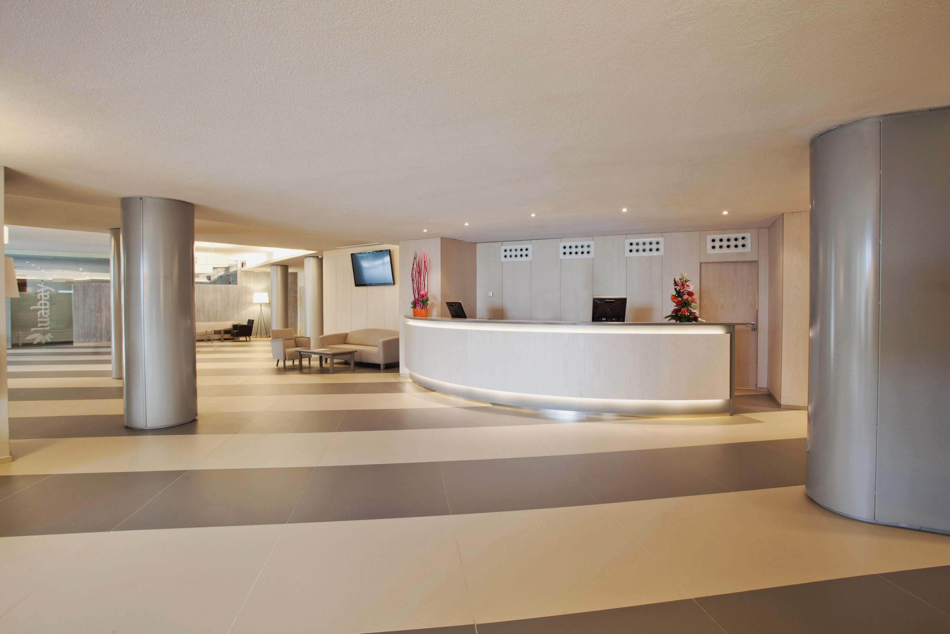 Hotel Be Live Adults Only Marivent Palma de Mallorca Exterior foto Reception